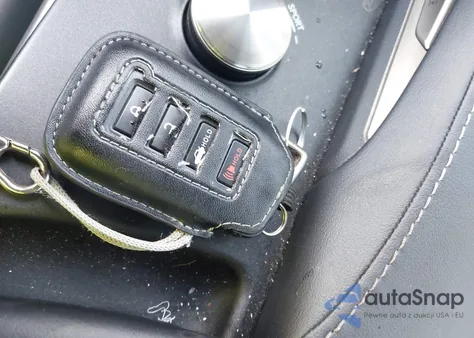 2018 Lexus Is 300 из США, поврежденный, VIN JTHBA1D20J5064842